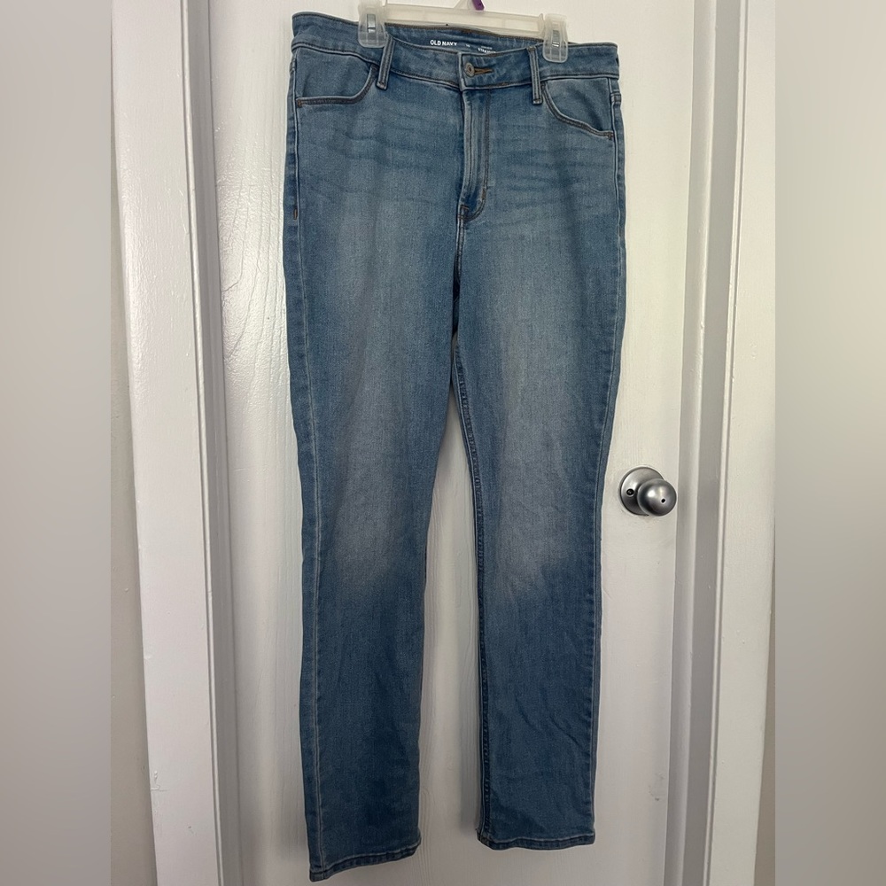 Old Navy High-Rise Straight Jeans